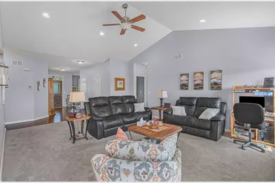 428 E Frontier Drive, Minooka, IL 60447 - Photo 7