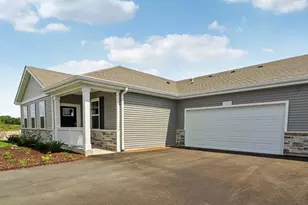 2424 Glacier St, Pingree Grove, IL 60140 - Photo 3