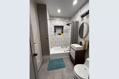 1123 W Addison Street, Chicago, IL 60613 - Photo 13