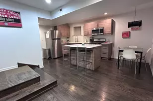 1123 W Addison St, Chicago, IL 60613 - Photo 7