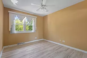 601 Derbyshire Ln, Bolingbrook, IL 60440 - Photo 21