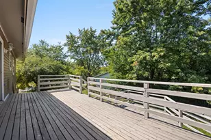 601 Derbyshire Ln, Bolingbrook, IL 60440 - Photo 35