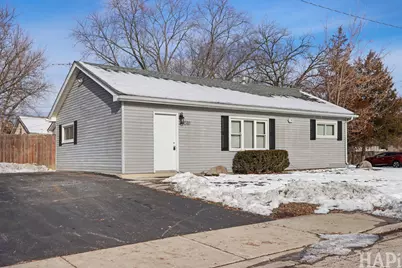 1310 N Poplar Avenue, Round Lake Beach, IL 60073 - Photo 1