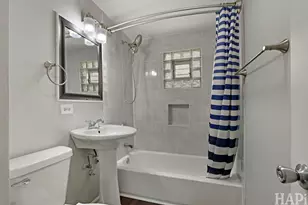 1310 N Poplar Ave, Round Lake Beach, IL 60073 - Photo 11