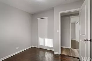 1310 N Poplar Ave, Round Lake Beach, IL 60073 - Photo 9