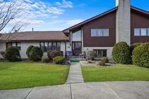 17926 Alabama Ct, Orland Park, IL 60467 - Photo 1