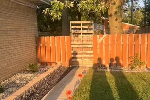 15545 Lincoln Ave, Harvey, IL 60426 - Photo 9