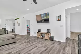 124 S Lincoln St, Braidwood, IL 60408 - Photo 5