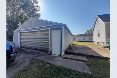 211 4th Avenue, Mendota, IL 61342 - Photo 5