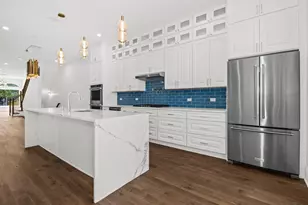 922 E 42nd Pl, Chicago, IL 60653 - Photo 11