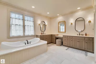 8010 Greenbriar Court, Burr Ridge, IL 60527 - Photo 35