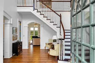 8010 Greenbriar Ct, Burr Ridge, IL 60527 - Photo 9