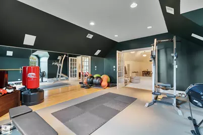 8010 Greenbriar Court, Burr Ridge, IL 60527 - Photo 47