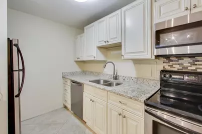1516 Hinman Avenue #211, Evanston, IL 60201 - Photo 5