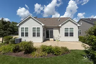 2836 Hillcrest Cir, Naperville, IL 60564 - Photo 31