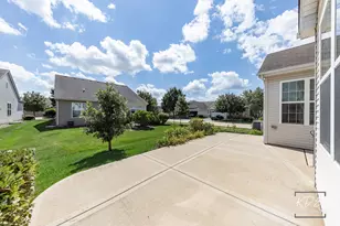 2836 Hillcrest Cir, Naperville, IL 60564 - Photo 33