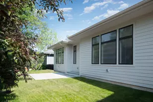 19 Heritage Dr, Highland Park, IL 60035 - Photo 29