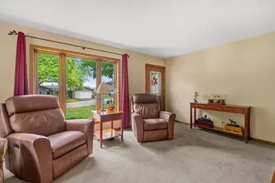 3705 W Anne Street, McHenry, IL 60050 - Photo 5