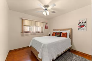 10305 S Ave O Ave, Chicago, IL 60617 - Photo 7