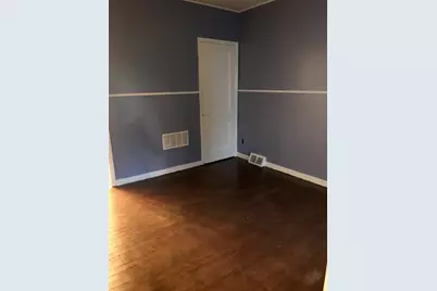 409 E Douglas Street, Bloomington, IL 61701 - Photo 9