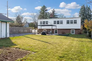 305 Maple St, Glen Ellyn, IL 60137 - Photo 25