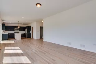 25857 W Winding Hollow Dr, Channahon, IL 60410 - Photo 5