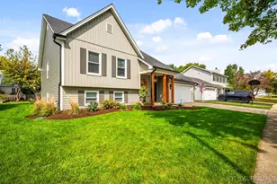 1718 Jeanette Ave, Saint Charles, IL 60174 - Photo 3