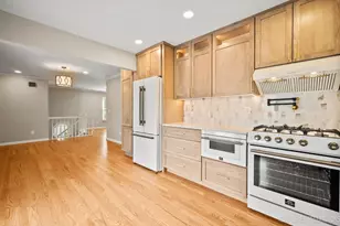 1718 Jeanette Ave, Saint Charles, IL 60174 - Photo 15