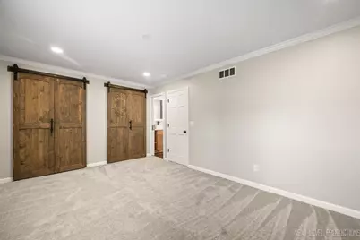 1718 Jeanette Avenue, Saint Charles, IL 60174 - Photo 19