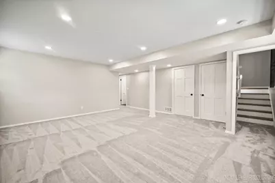 1718 Jeanette Avenue, Saint Charles, IL 60174 - Photo 25