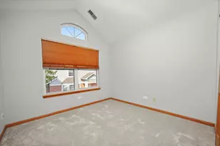 1342 Lunt Ct, Schaumburg, IL 60193 - Photo 13