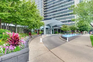 3550 N Lake Shore Dr, Chicago, IL 60657 - Photo 1