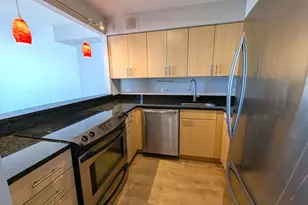 3660 N Lake Shore Dr, Chicago, IL 60613 - Photo 9