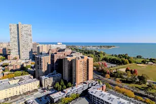 3660 N Lake Shore Dr, Chicago, IL 60613 - Photo 5