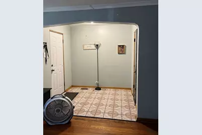 11437 S Calumet Avenue, Chicago, IL 60628 - Photo 11