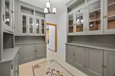 1352 E Madison Park #2, Chicago, IL 60615 - Photo 7