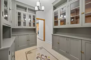 1352 E Madison Park, Chicago, IL 60615 - Photo 7