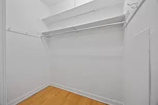 1352 E Madison Park, Chicago, IL 60615 - Photo 11