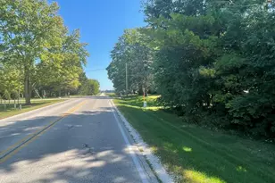 14254 Barber Greene Rd, Sycamore, IL 60178 - Photo 17