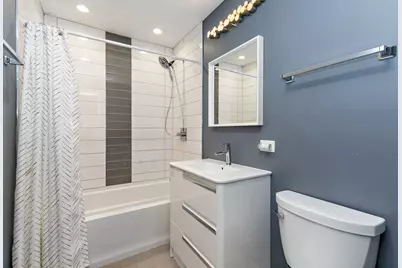 1014 Vine Street, Streamwood, IL 60107 - Photo 9