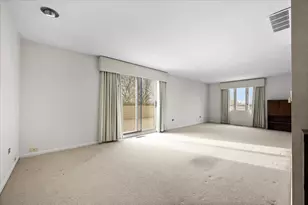 1730 W Galena Blvd, Aurora, IL 60506 - Photo 9