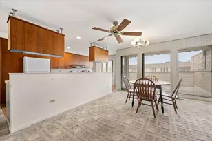 1730 W Galena Blvd, Aurora, IL 60506 - Photo 15