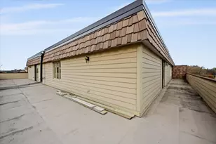 1730 W Galena Blvd, Aurora, IL 60506 - Photo 7