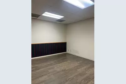 227 W Madison Street #1, Ottawa, IL 61350 - Photo 3