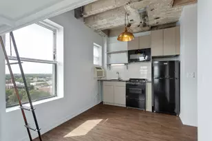 1325 W Wilson Ave, Chicago, IL 60640 - Photo 3