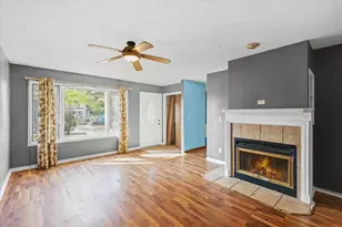 106 E Union St, Mahomet, IL 61853 - Photo 7