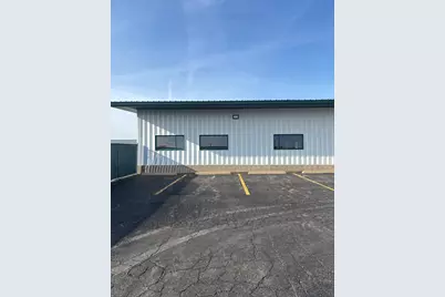 354 Civic Road, Lasalle, IL 61301 - Photo 3