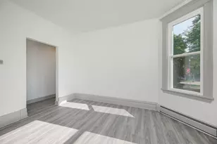 123 N West St, Wheaton, IL 60187 - Photo 11