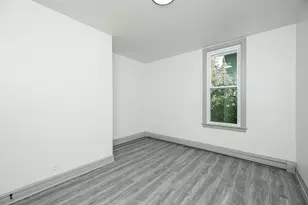 123 N West St, Wheaton, IL 60187 - Photo 7