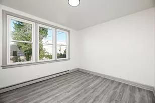 123 N West St, Wheaton, IL 60187 - Photo 3